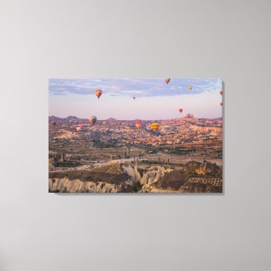 Heteluchtballonnen boven Cappadocia Canvas Afdruk (Voorkant)