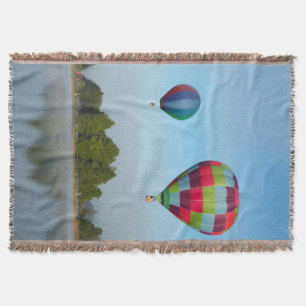 Heteluchtballonnen boven een meer, NZ Deken
