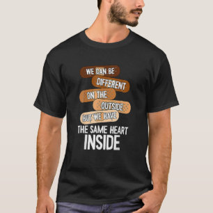 Hetzelfde hart op de binnenste zwarte geschiedenis t-shirt