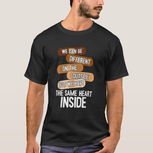 Hetzelfde hart op de binnenste zwarte geschiedenis t-shirt (Voorkant)