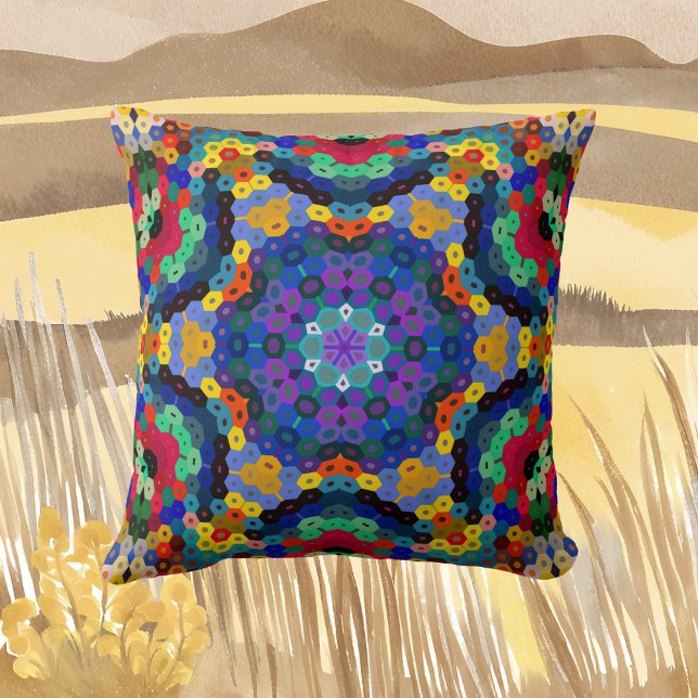 Hex Mandala Blauw Geel Rood en Groen Kussen (Creator heeft geüpload)
