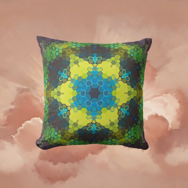 Hex Mandala Green Yellow and Blue Kussen (Green and Blue Hexagon Mandala Throw Pillow By Wormhole Orbital)