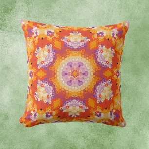 Hex Mandala Sinaasappel Paarse en wit Kussen
