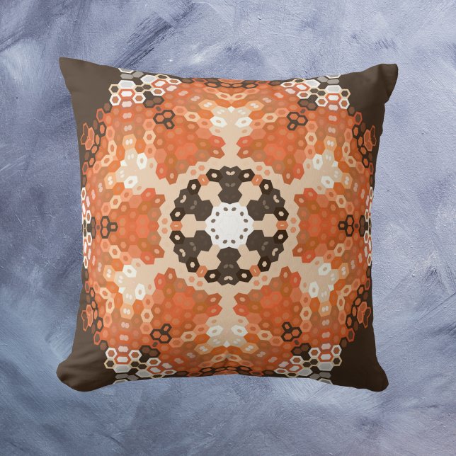 Hex Mandala Sinaasappel wit en bruin Kussen (Creator heeft geüpload)