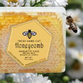 Hexagon Shaped Yellow Honeycomb Label met Bijen