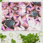 Hexagons omgeven door roze petaalachtige vormen theedoek (Gevouwen)