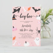 Hey Boo Halloween Birthday Uitnodiging (Staand voorkant)