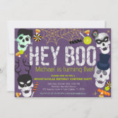 Hey Boo Halloween Kostuum Verjaardag Uitnodigen Kaart (Voorkant)