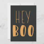 "Hey Boo" Halloween Typografie modern Custom Feestdagenkaart (Voorkant)