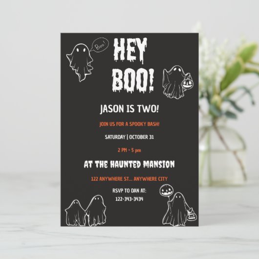 Hey Boo Halloween Verjaardagsfeestje Kaart (Staand voorkant)