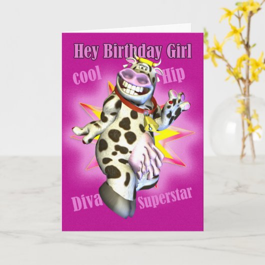 Hey Verjaardag Meisje Leuke Koe Posing Kaart (Gele Bloem)
