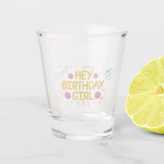 Hey Verjaardagsmeisje Roze Bloem Glazen Shotglas,