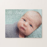 Hi Baby Photo Chic White Script Newborn Afbeelding Legpuzzel<br><div class="desc">Chic white typografie van Hi Baby en je mooie pasgeboren fotografie op deze simpele kleine foto-aankondiging puzzel. Perfect genderneutraal fotosjabloon voor een baby jongen of meisje op dit mooie minimalistische geschenk.</div>