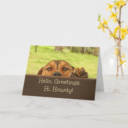 Hi Hallo Puppy die over hek kijkt Kaart (Gele Bloem)