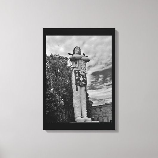 Hiawatha Statue Canvas Afdruk (Voorkant)