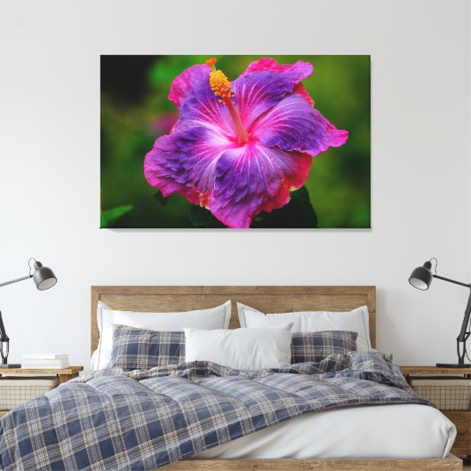 Hibiscus Bloem Stretch Canvas Print (Insitu (Slaapkamer))