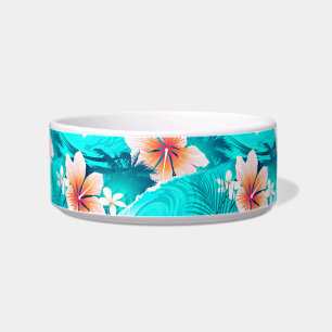 Hibiscus bloemen op het strand voerbakje