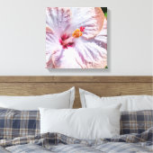 Hibiscus Flower met Dew Canvas Afdruk (Insitu (Slaapkamer))
