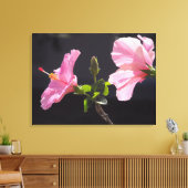 Hibiscusbloem in Profiel Canvas Afdruk (Insitu (Woonkamer))