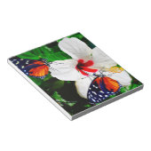 Hibiscusbloem met 2 tijger longwing vlinders notitieblok (Schuin)