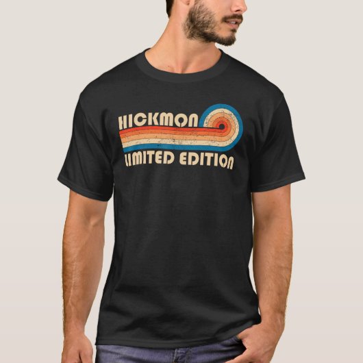 HICKMON Achternaam Retro  jaren 80 90 Verjaardag R T-shirt (Voorkant)