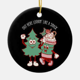 Hier buiten ziet het eruit als een snack kerstboom keramisch ornament