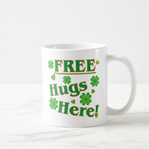 Hier Iers gratis hugs. Happy green clovers Koffiemok