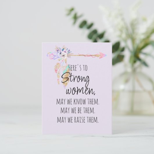 Hier is aan Sterke Vrouwen Boho Floral Arrow Lila Briefkaart (Staand voorkant)