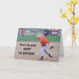 HIER IS DE PITCH-HAPPY **9e** VERJAARDAG KAART
