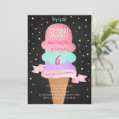 Hier is de Scoop Black Ice Cream Verjaardagsuitnod Kaart (Staand voorkant)