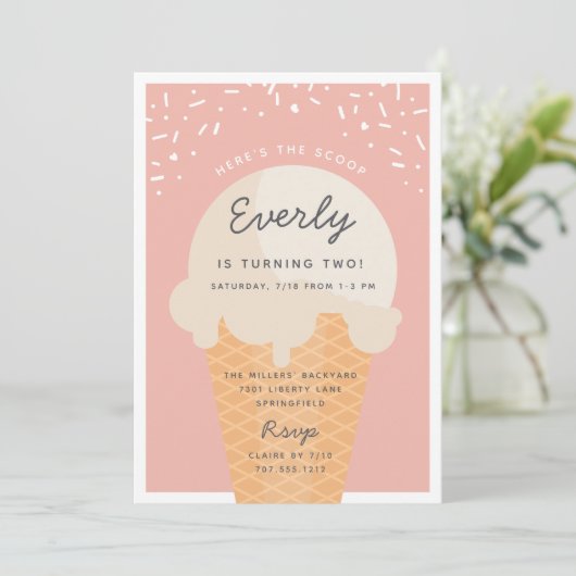 Hier is de Scoop Ice Cone Kind Birthday Party Kaart (Staand voorkant)