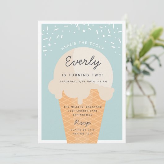 Hier is de Scoop Ice Cone Kind Birthday Party Kaart (Staand voorkant)
