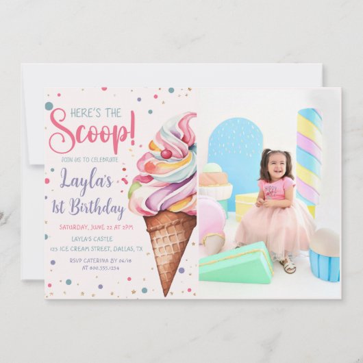 Hier is de Scoop Ice Cream 1st Birthday Photo Kaart (Voorkant)
