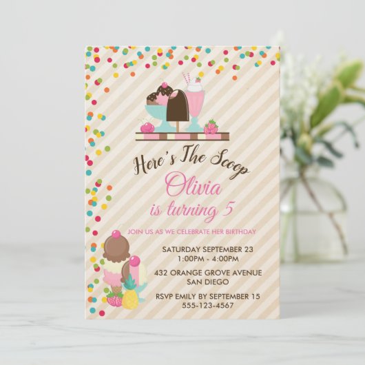 Hier is de Scoop Ice Cream Birthday Party Kaart (Staand voorkant)
