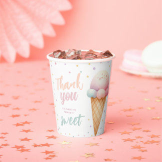 Hier is de Scoop Ice Cream Birthday Party Papieren Bekers