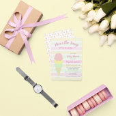 Hier is het Scoop Ice Cream Summer Baby shower Kaart