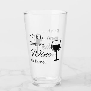 Hier is wijn. glas