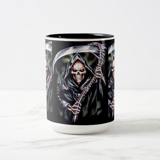 Hier komt Comes Grim Tweekleurige Koffiemok (Center)