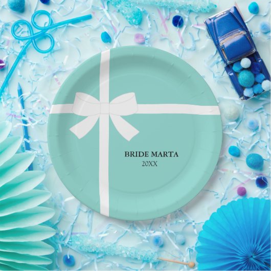 Hier komt de Bride-gepersonaliseerde Tiara-partij Papieren Bordje (Feest)