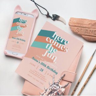 Hier komt de Fun Retro Boho 30ste Verjaardagsfeest Kaart