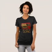 Hier komt de gong t-shirt (Voorkant volledig)