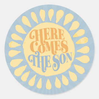 Hier komt de jongen Baby shower jongen. Ronde Sticker
