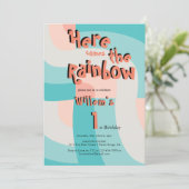 Hier Komt De Regenboog Kleurenfoto 1e Verjaardag Kaart (Staand voorkant)