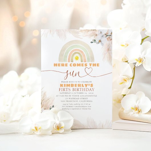 Hier komt de regenboog van de zon op de eerste ver kaart