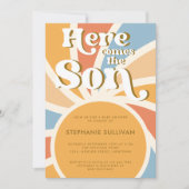 Hier komt de Son Sunrays Baby shower Invitation Kaart (Voorkant)