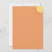 Hier komt de Sun Retro Boho Sunshine Baby shower Kaart (Achterkant)