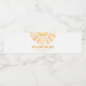 Hier komt de zon genderneutraal baby shower waterfles etiket (Enkel label)