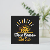 Hier Komt De Zon Kaart (Staand voorkant)