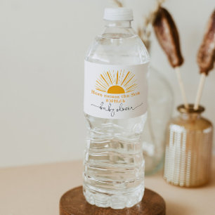 Hier komt de zon op het baby shower. waterfles etiket