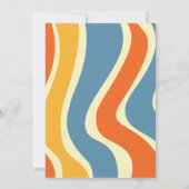 Hier komt de zoon baby shower groovy retro kaart (Achterkant)